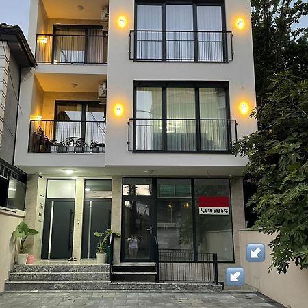 Unik Family Apartments 普里兹伦 外观 照片