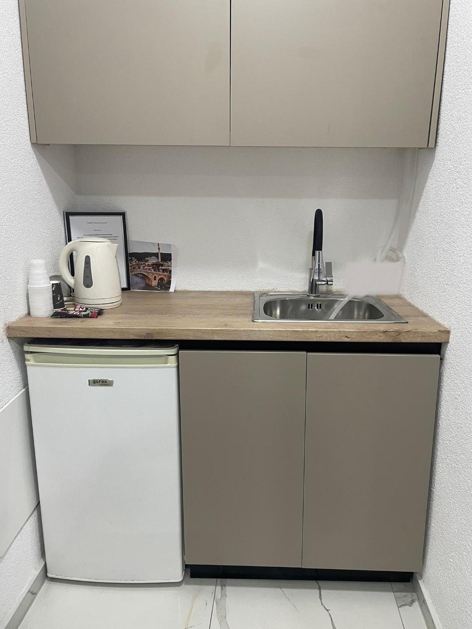 Unik Family Apartments 普里兹伦 外观 照片